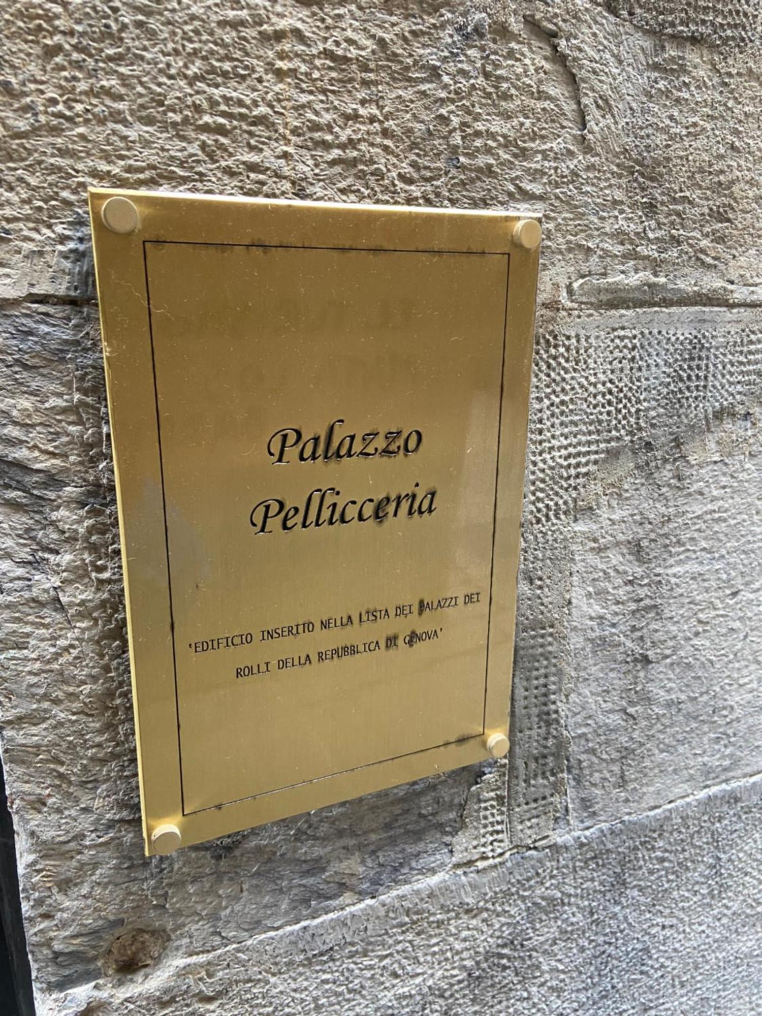 Un Passo Dall'Acquario Dimora Storica In Palazzo Pellicceria, Palestra, Lavanderia Genoa Bagian luar foto